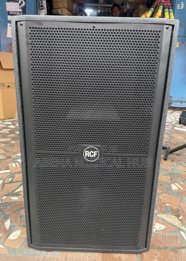 RCF (Pair) Short Range Speaker · Photo 2