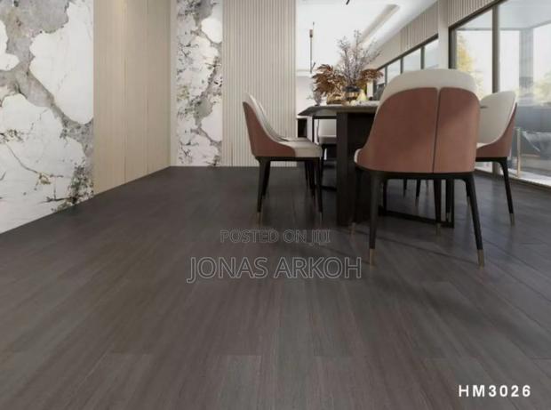 PVC Adhesive Floor Tiles · Photo 1