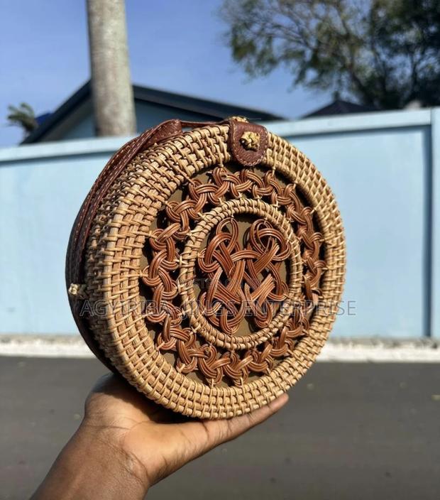 Rattan Bags · Photo 1