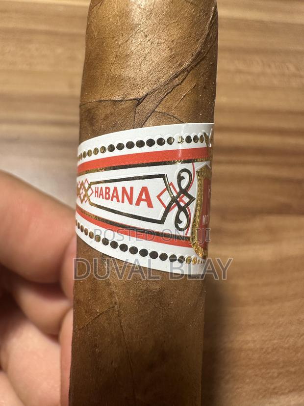 Premium Cigars for Sale · Photo 2