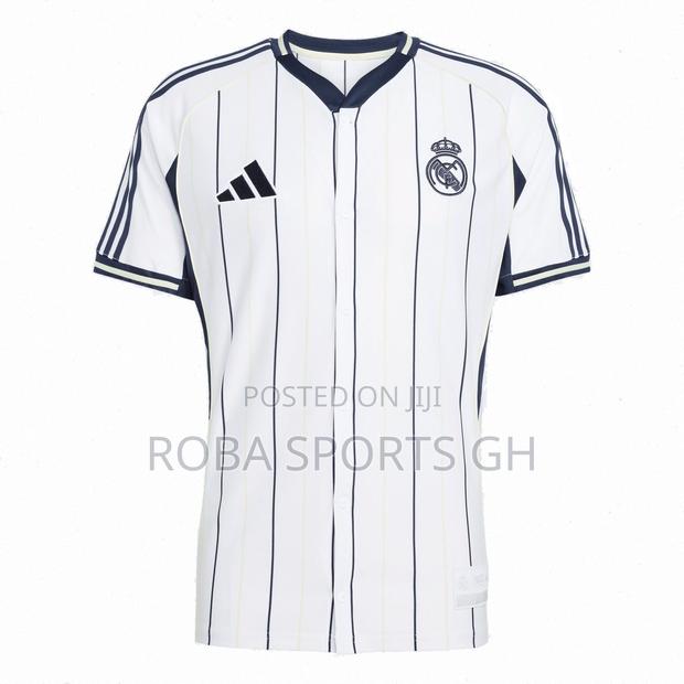 Real Madrid Baseball Jersey · Photo 2