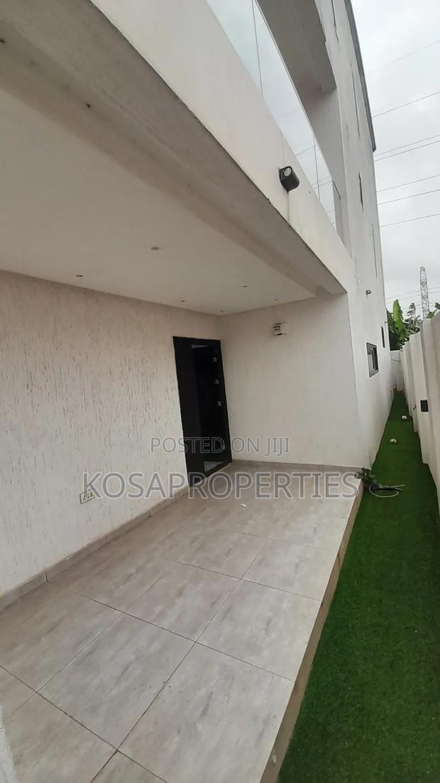 4bdrm House in Adjiringanor, Adjiriganor for sale · Photo 5