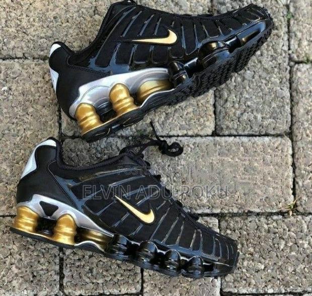 Nike Shox Tl "Black/Metallic Gold" Sneakers · Photo 1