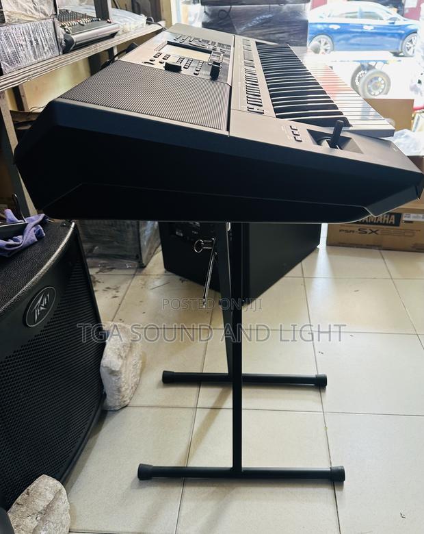 Yamaha Psr - Sx920 Digital Arranger Keyboard · Photo 2