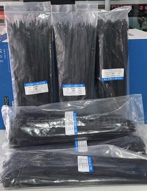 Nylon Cable Tie 8x300mm (100-PCS in Pack) · Photo 1