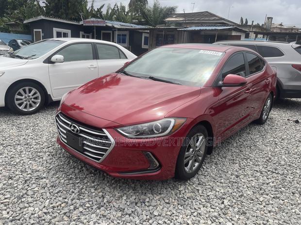 Hyundai Elantra ECO Sedan FWD (1.4L 4cyl 7A) 2017 Red · Photo 2