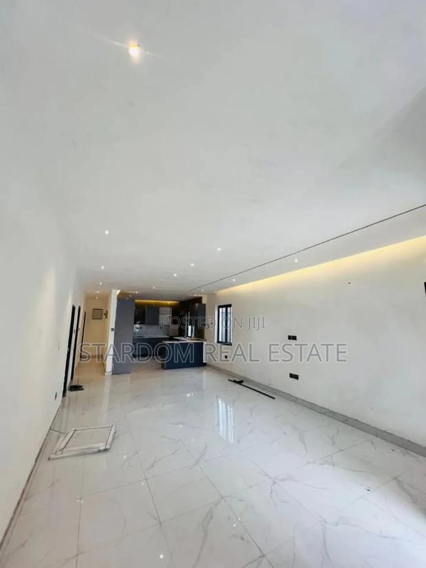 3bdrm Bungalow in Lake Side Estate for sale · Photo 6