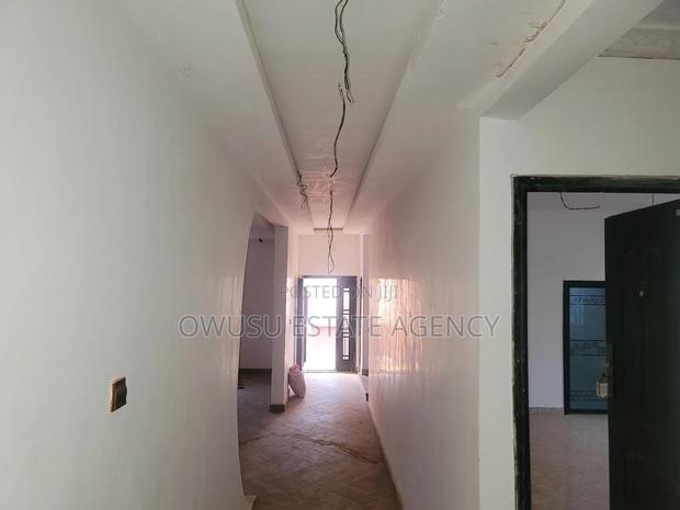 8bdrm House in Kantinkyiren, Kumasi Metropolitan for sale · Photo 7