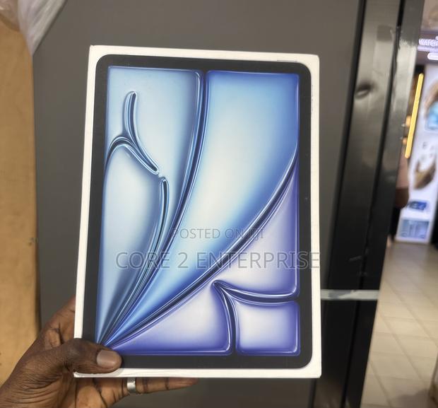 New Apple iPad Air 11 (2024) 1 TB Blue · Photo 1