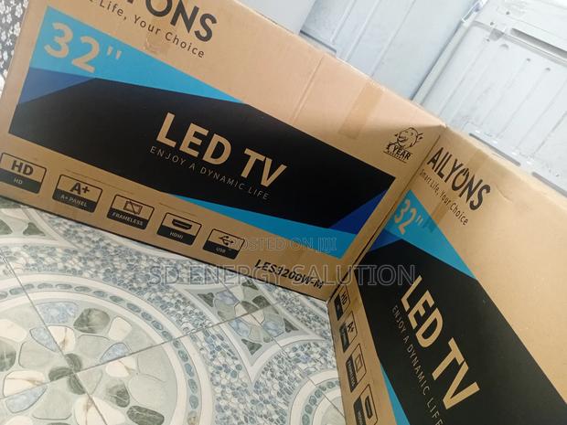 Fantastic Ailyons 32inches Les3200w-M Smart Life · Photo 1