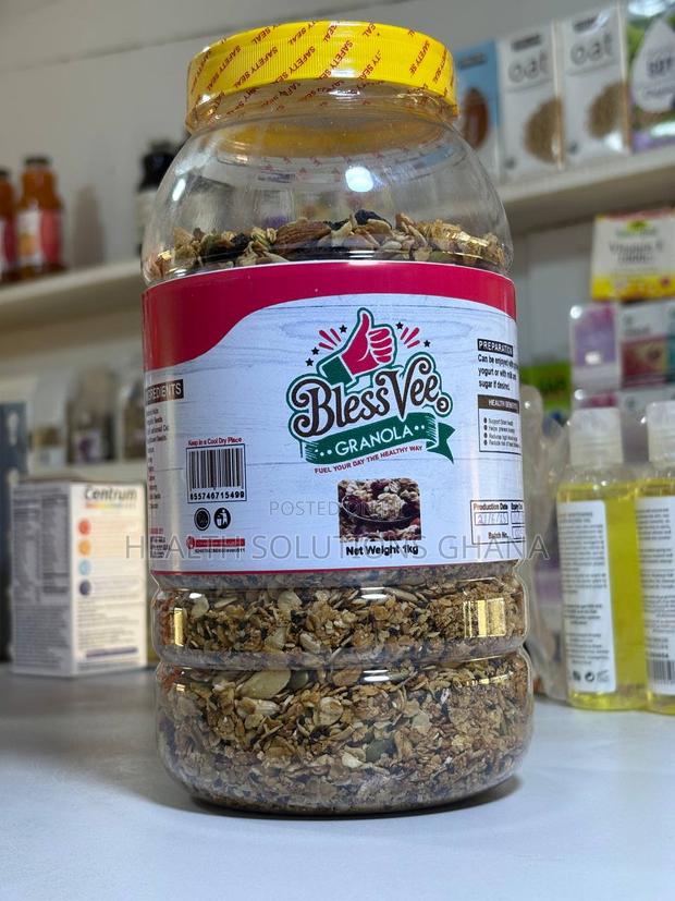 Blessvee Granola-1kg · Photo 1