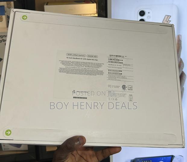 New Laptop Apple MacBook Air 2024 M3 15-Inch 16GB Apple M3 SSD 256GB · Photo 2