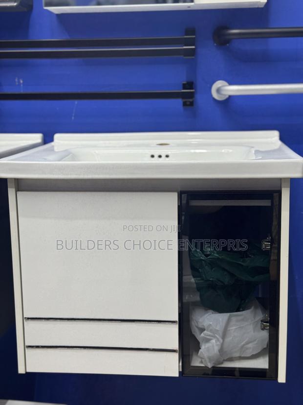 Cabinet Basin 60cm With Cabinet Mirror · Photo 1
