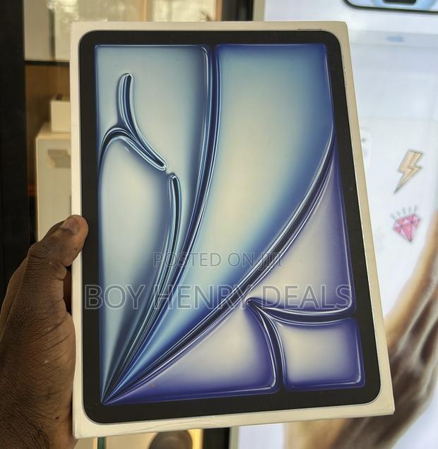 New Apple iPad Air 11 (2024) 1 TB Blue · Photo 1