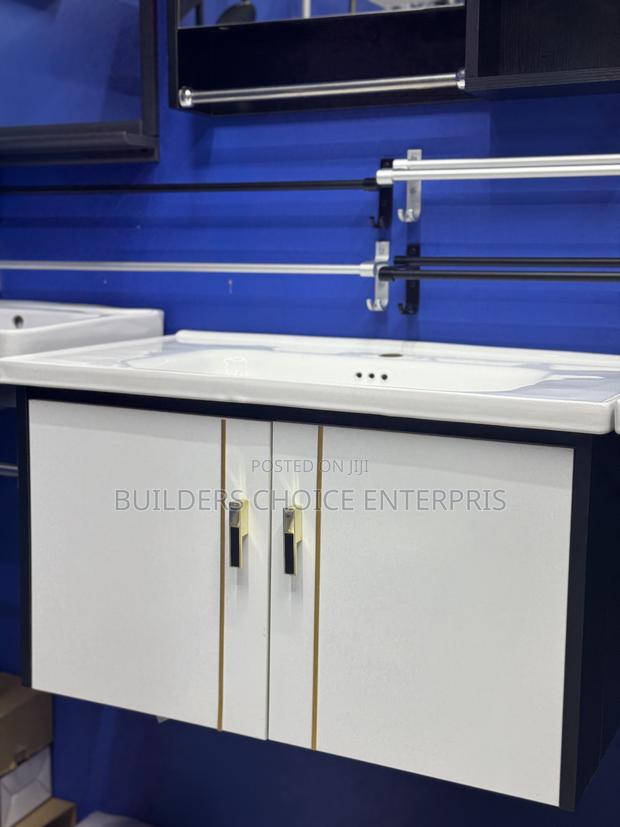 Cabinet Basin With Cabinet Mirror 80cm · Photo 2