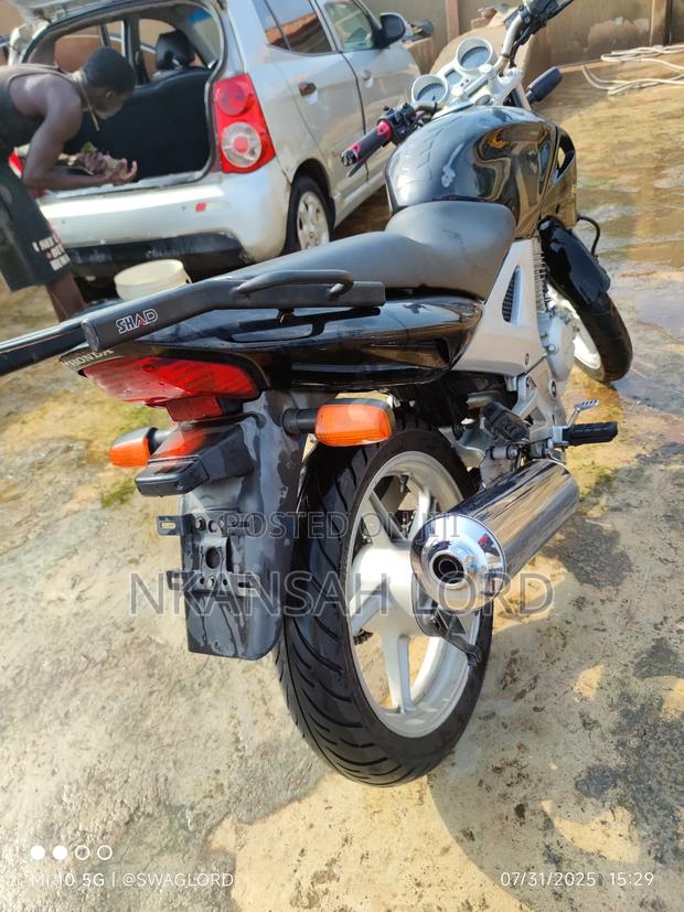 Honda CB 2018 Black · Photo 4