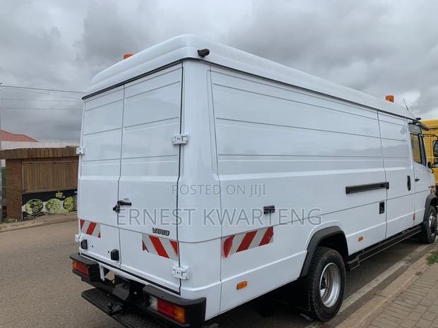 Mercedes-Benz T2 2003 White · Photo 6