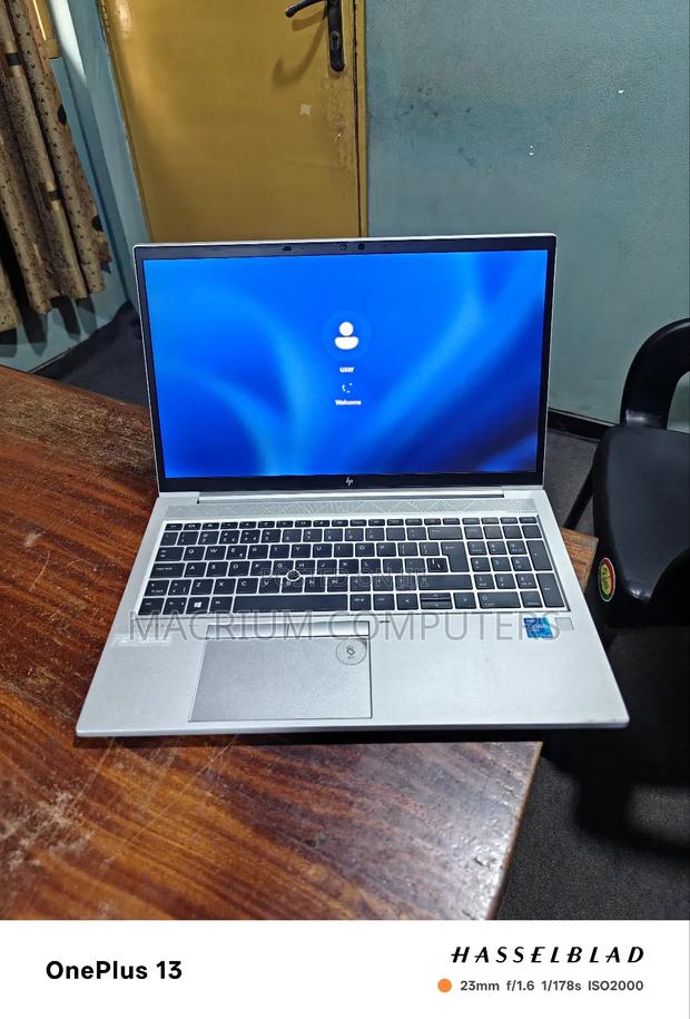 Laptop HP EliteBook 850 G8 16GB Intel Core I5 SSD 256GB · Photo 3