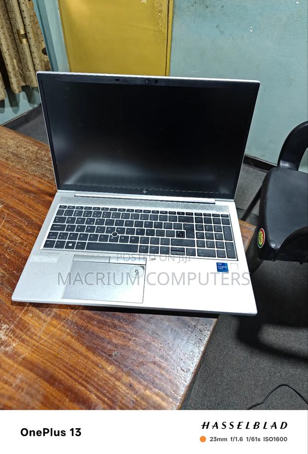 Laptop HP EliteBook 850 G8 16GB Intel Core I5 SSD 256GB · Photo 5