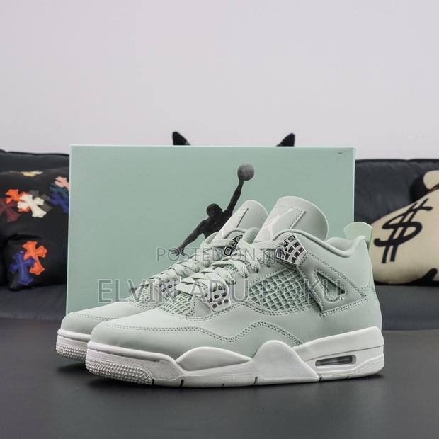Nike Air Jordan Iv Retro “ Seafoam “ · Photo 2