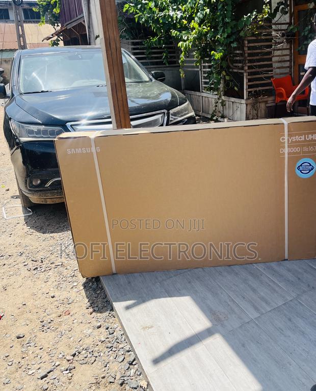 Fresh in Box Samsung Crystal Uhd Smart Tv(65ur800)Black · Photo 2