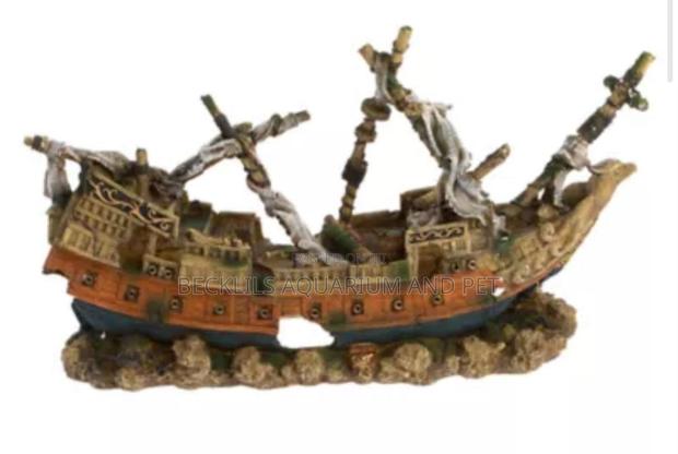 Ship Aquarium Decor · Photo 5