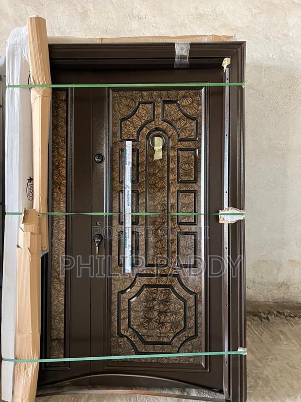 Colorful Fort Heavy Door · Photo 1