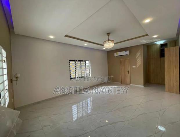4bdrm House in Community 18 Spintex for sale · Photo 6