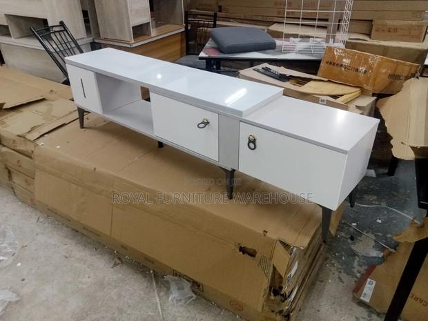 Foreign Type Extendable Tv Stand for Living Room · Photo 2