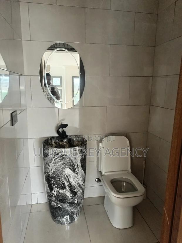 2bdrm Apartment in Unique Key Agency, Manet Court for rent · Photo 8