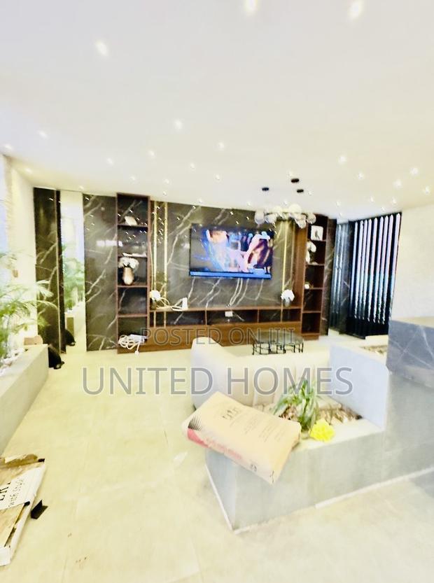 Furnished 6bdrm House in Cantonments for sale · Photo 3