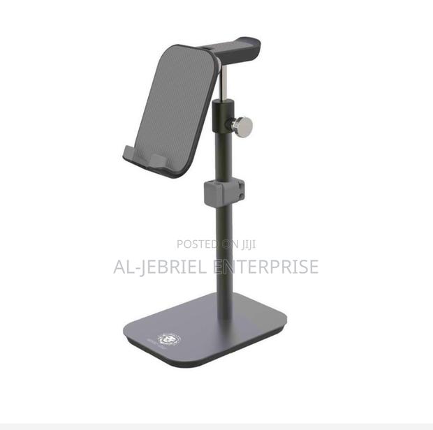 Green Lion Phone Holder · Photo 1