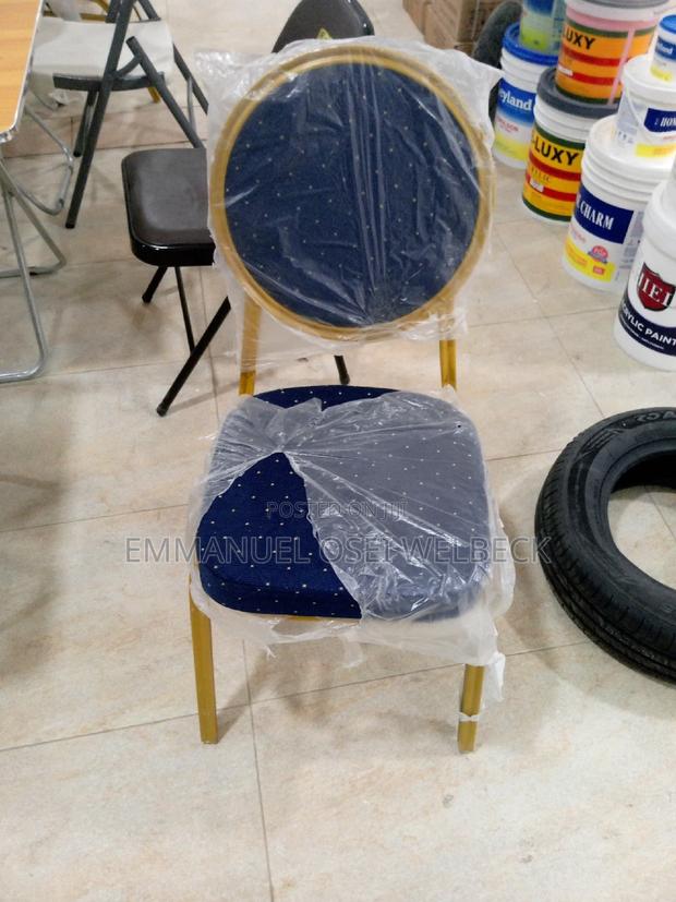 Auditorium Chair · Photo 2