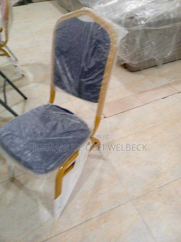 Auditorium Chair · Photo 3