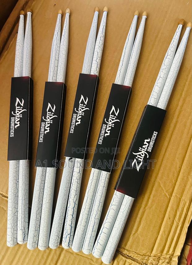 Zildjian Hickory 5a Drum Stick - 5 Pairs · Photo 3