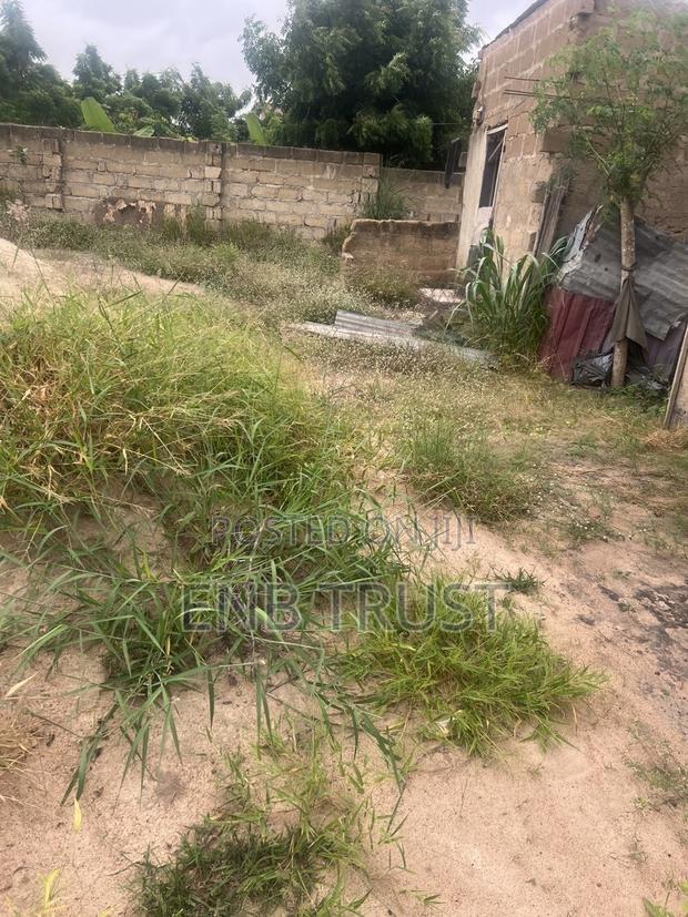 1 and Half Plot of Land for Sale at Ablekuma Nsakina · Photo 5
