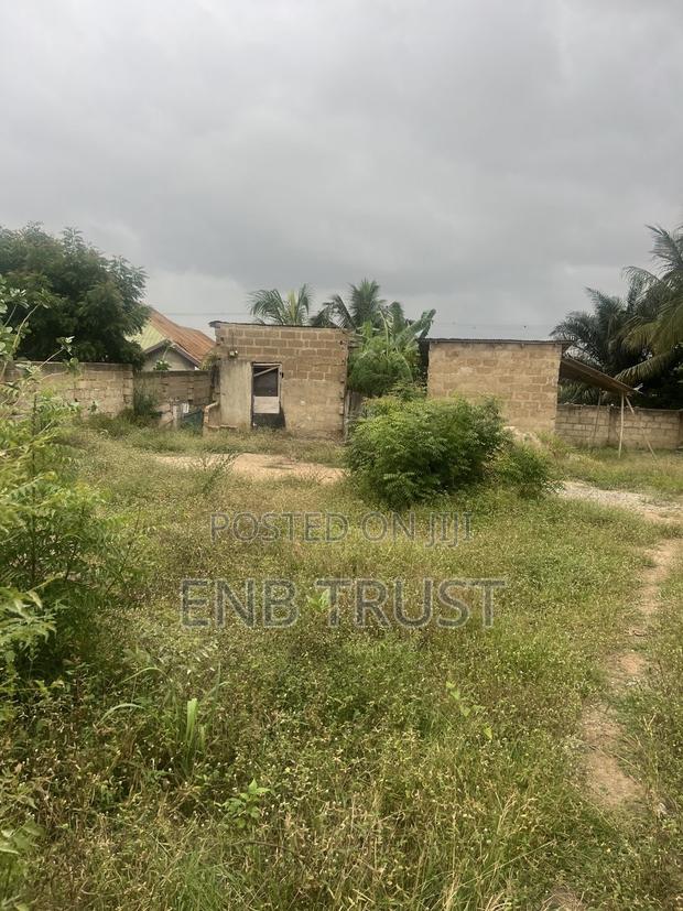 1 and Half Plot of Land for Sale at Ablekuma Nsakina · Photo 1