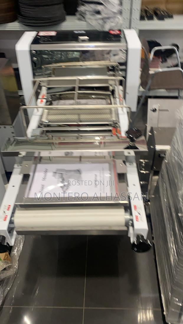 Dough Moulder / Bread Molder · Photo 2