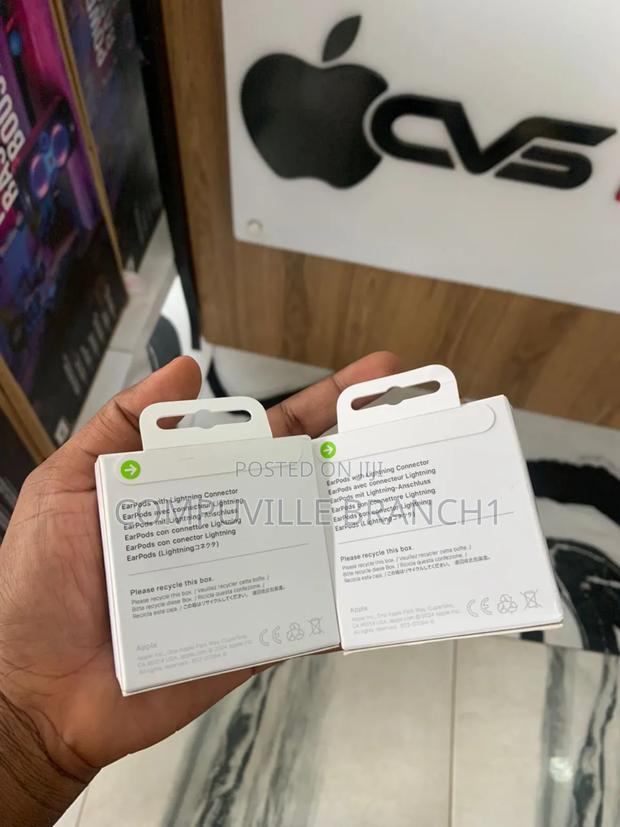 Apple Earpods Lightening Connector · Photo 2