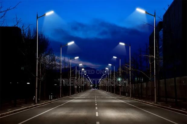 300w Outdoor Integrated Solar Street Light · Photo 3