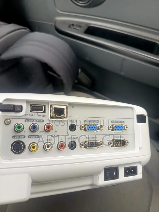 Home Used From Usa Nec Projector 2500 Lumen · Photo 4