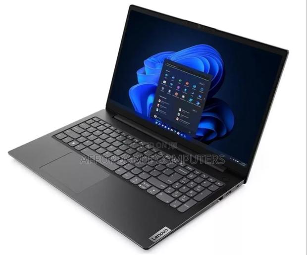 New Laptop Lenovo V15 G4 24GB Intel Core I7 SSD 512GB · Photo 2