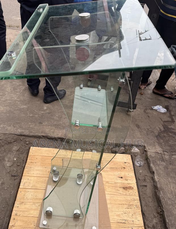 Glass Pulpit for Churches · Photo 1