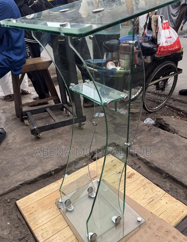 Glass Pulpit for Churches · Photo 3