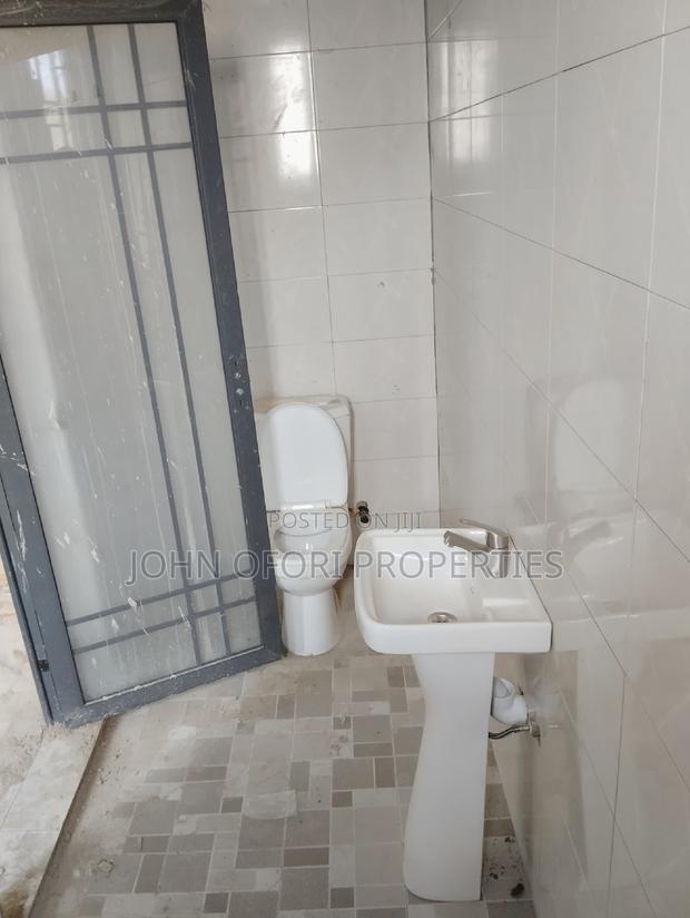 1bdrm Apartment in Ayeduase Afrifa, Kumasi Metropolitan for rent · Photo 4