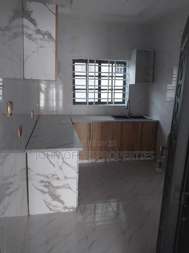 1bdrm Apartment in Ayeduase Afrifa, Kumasi Metropolitan for rent · Photo 5