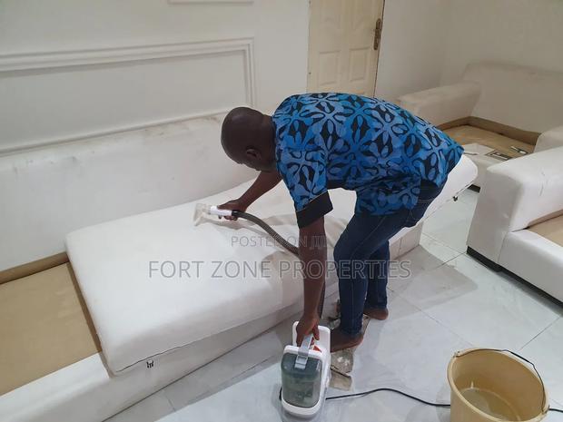 Services for Sofa Cleaning · Photo 3