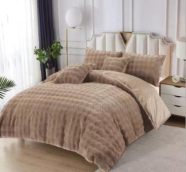 Blanket (3pcs) Rabbit Fur · Photo 2