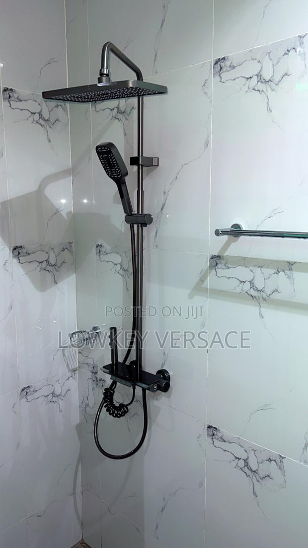 Luxury Studio+Kitchen+Starlink Internet/Generator/Ensuite · Photo 7