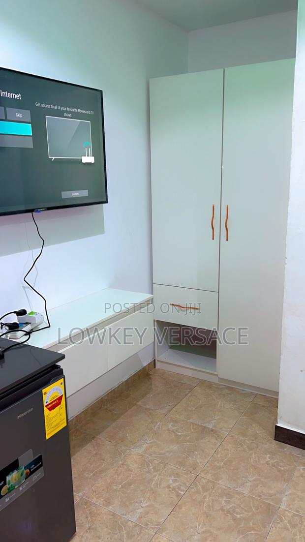 Luxury Studio+Kitchen+Starlink Internet/Generator/Ensuite · Photo 8